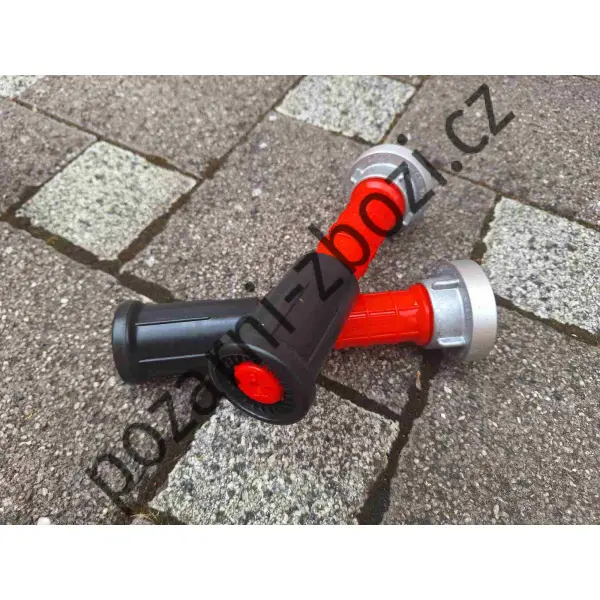 Proudnice kombinovaná D25 polypropylen se spojkou Al s hubicí 10 mm obr.2