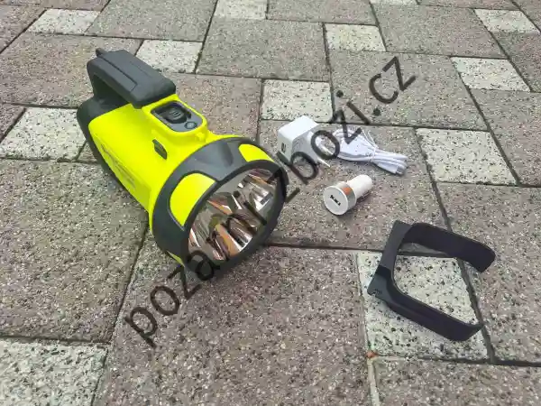 TRIO-1000 Li-ion Ruční USB nabíjecí LED svítilna se světelným výkonem 1000 lm
